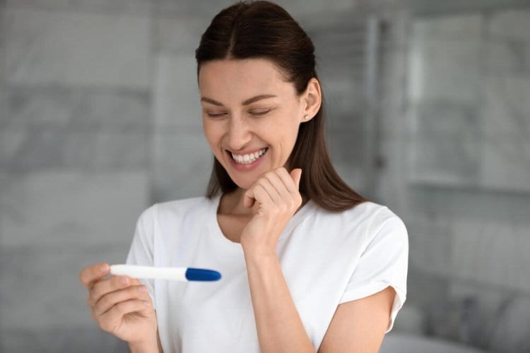 Home & Clinical Tests to Confirm Pregnancy