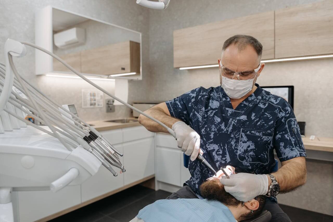 How to Choose a Safe Cosmetic Dentist